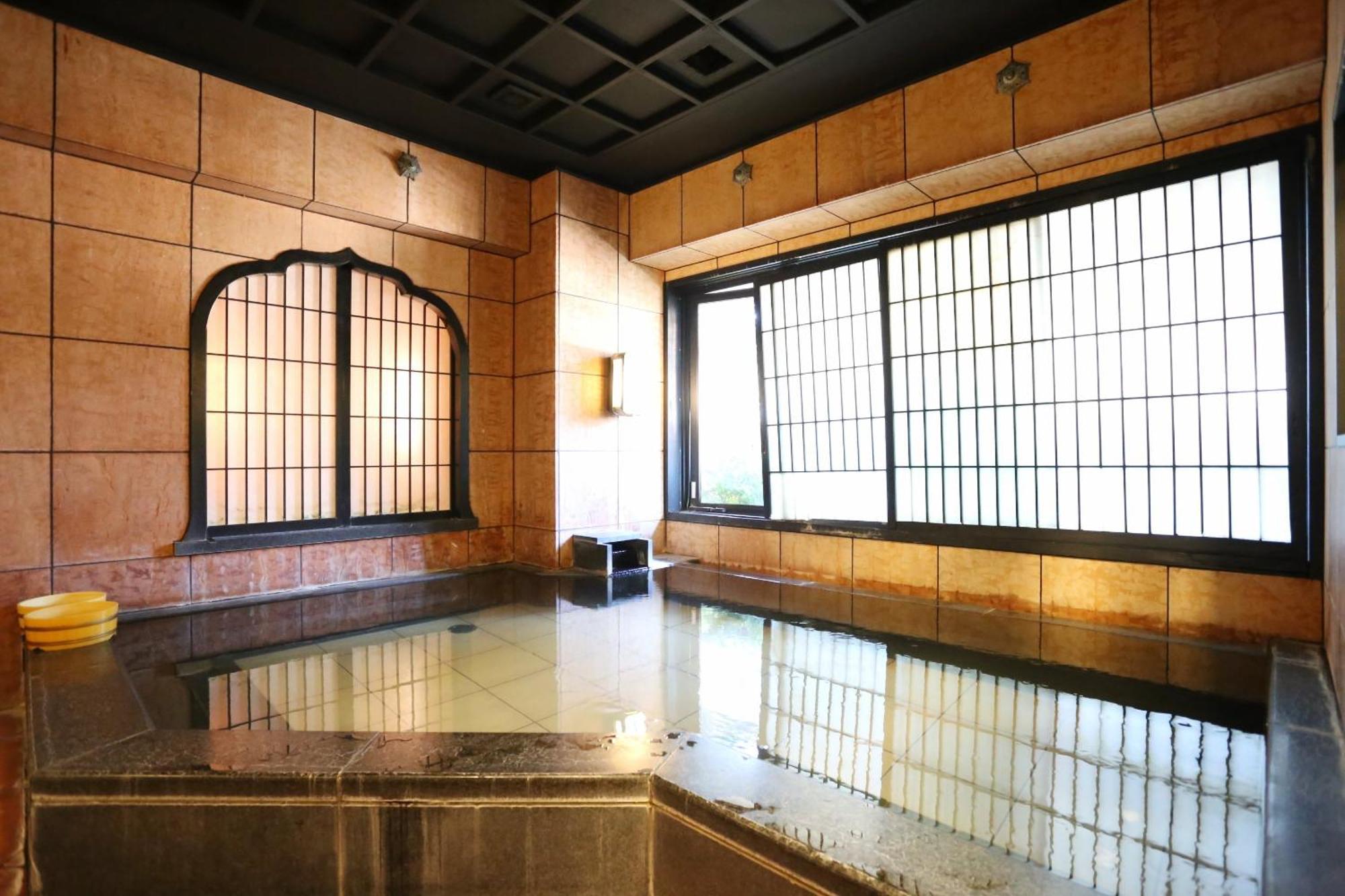Hotel Castle Inn Suzuka Buitenkant foto