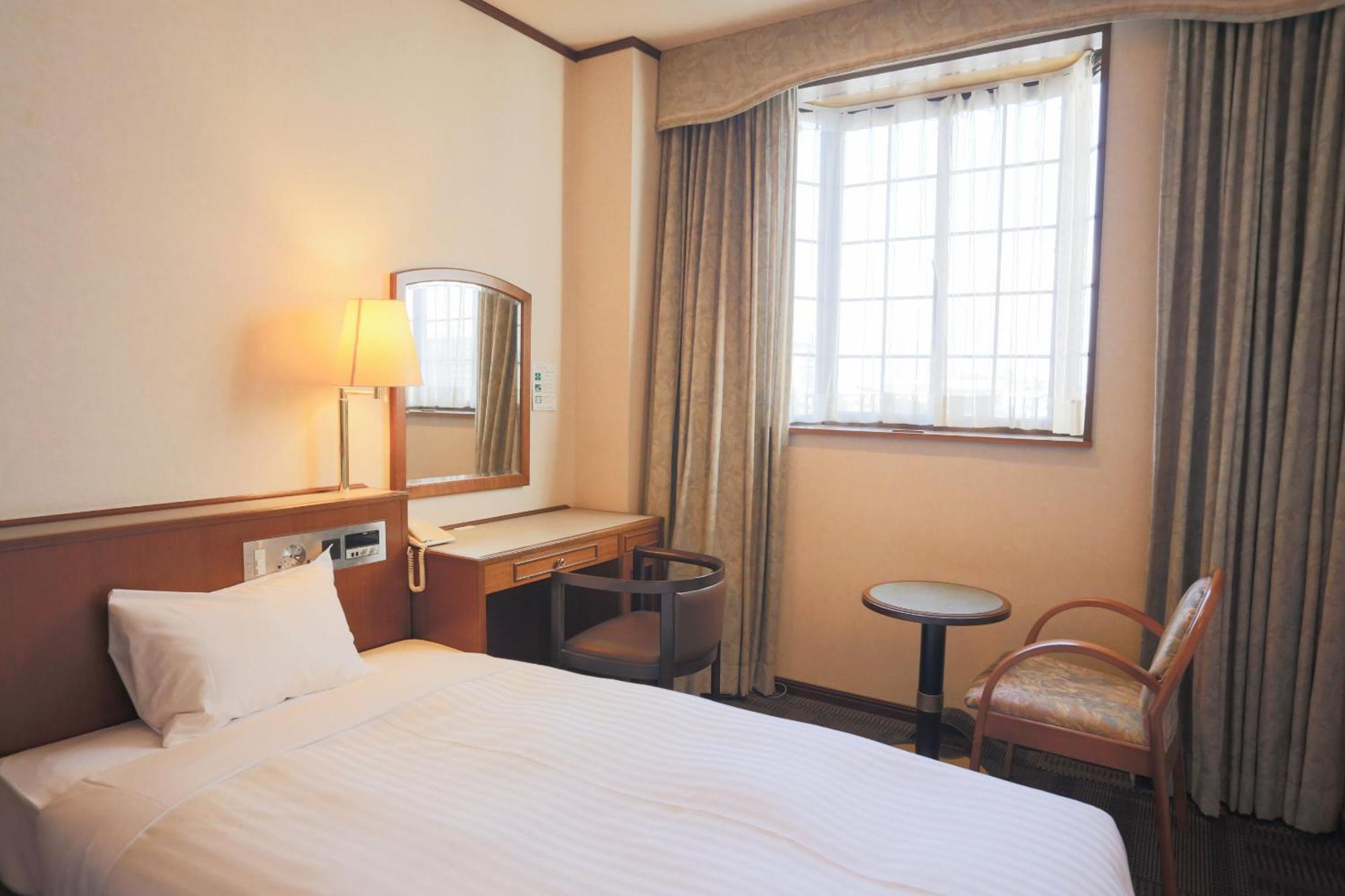 Hotel Castle Inn Suzuka Buitenkant foto